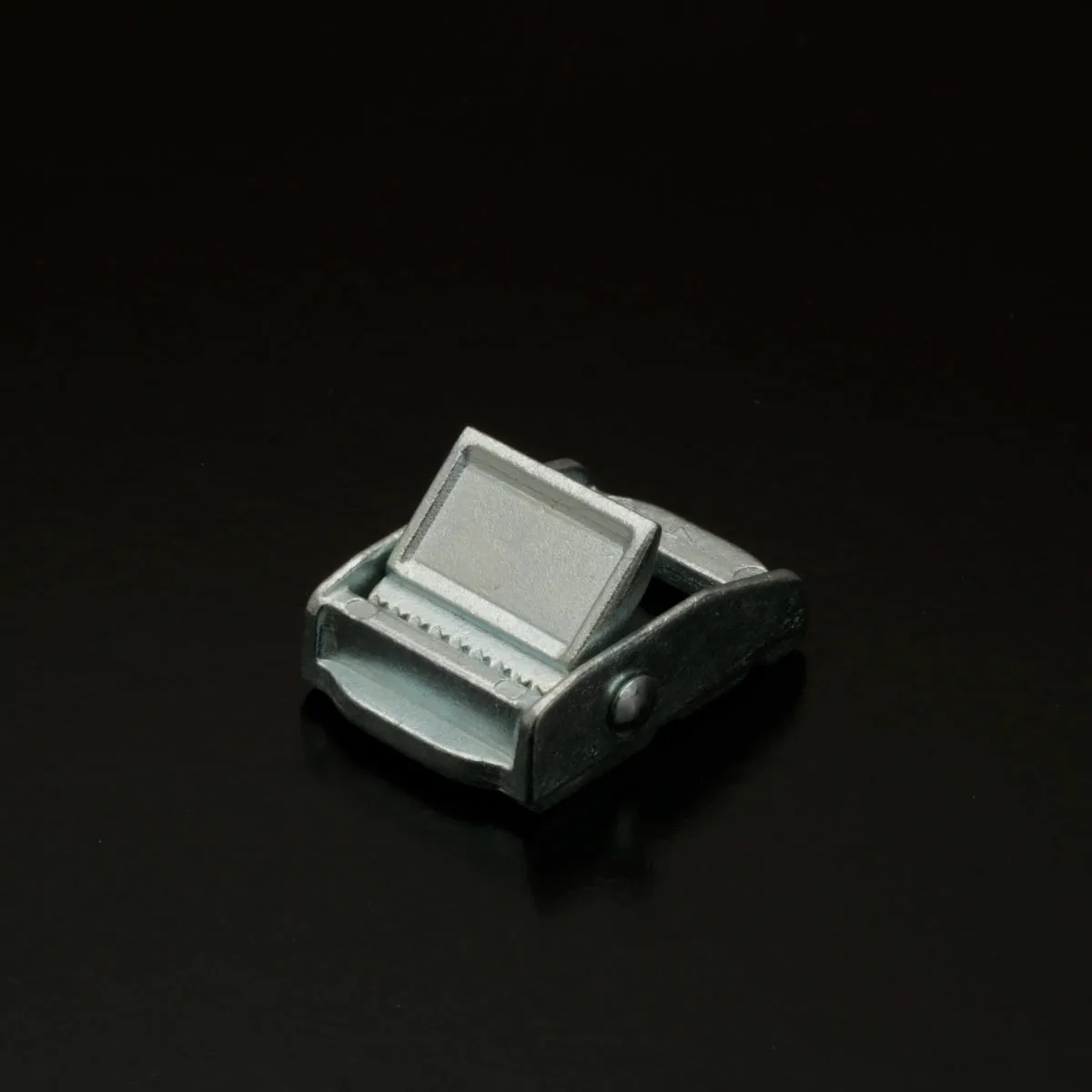 Cam buckle